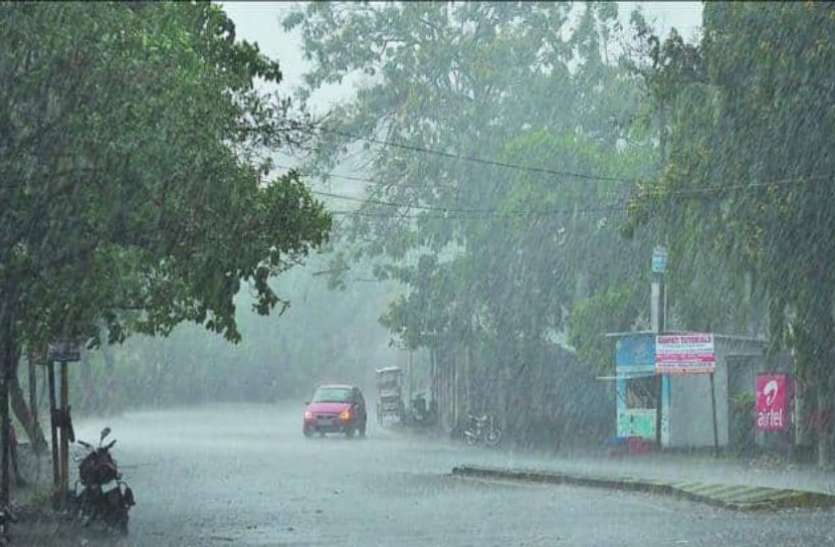 weather_update.jpg Weather Update: दिल्ली में सोमवार से बारिश की संभावना, उत्तराखंड में ऑरेंज अलर्ट जारी