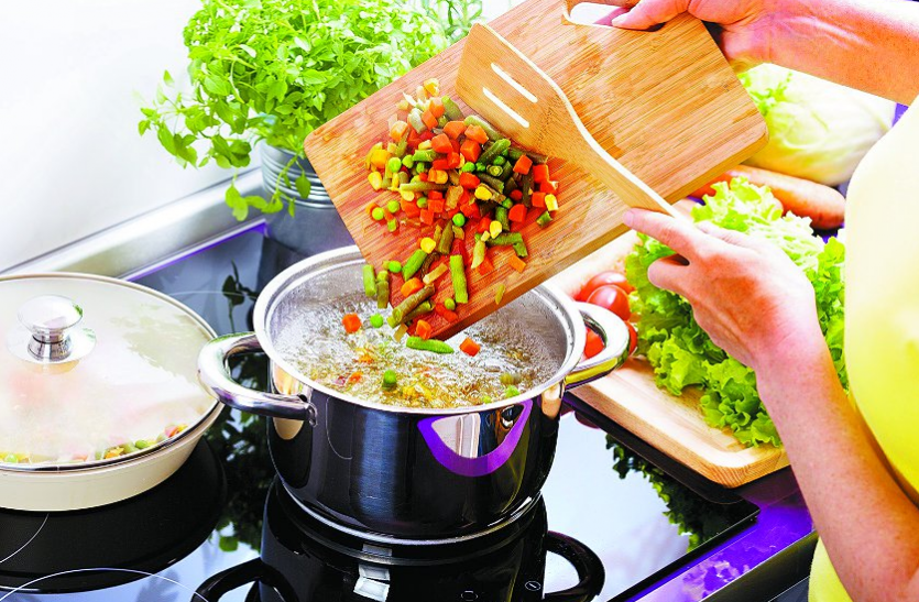 health tips Health Tips: सेहतमंद बने रहने के लिए रोज खाएं उबली सब्जियां