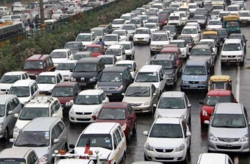 Cars RTO: वाहन स्वामियों की बढ़ी परेशानी, 64000 गाड़ियों का रेजिस्ट्रेशन होगा निरस्त, आदेश हुआ जारी