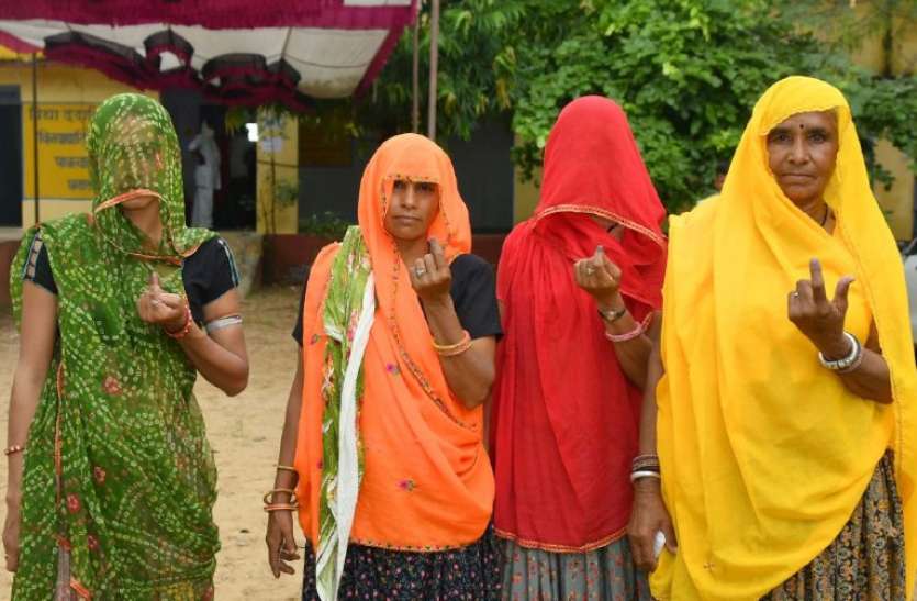 election.jpg Rajasthan Panchayat Election Voting: सरपंची की दौड़, उपचुनाव के लिए मतदान शुरू
