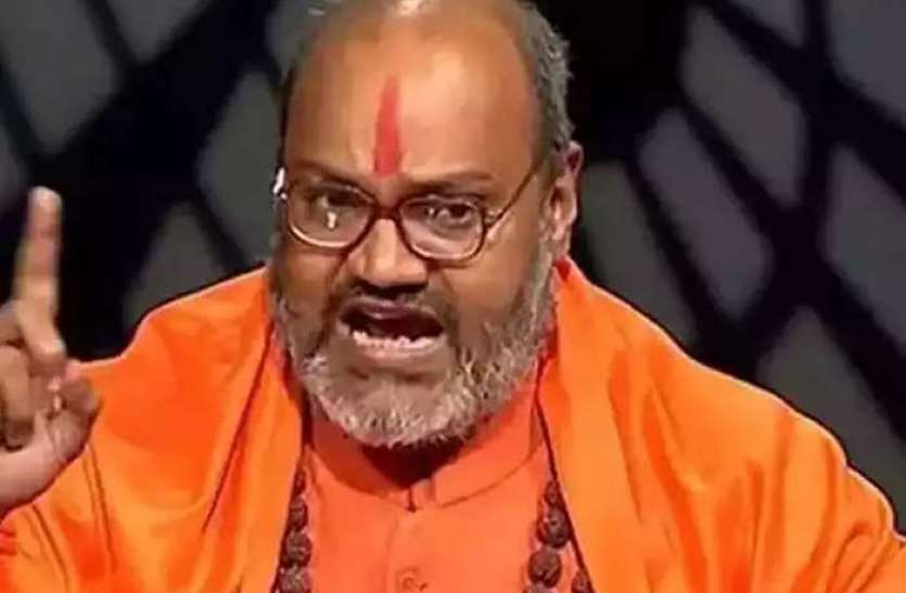 yati.jpg महिलाओं पर आपत्तिजनक टिप्पणी का वीडियो वायरल, यति नरसिंहानन्द सरस्वती के खिलाफ केस दर्ज
