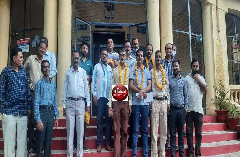 राजस्थान शिक्षा सेवा व्याख्याता संघ(आरईएसएलए) की सिरोही ब्लॉक कार्यकारिणी गठित राजस्थान शिक्षा सेवा व्याख्याता संघ(आरईएसएलए) की सिरोही ब्लॉक कार्यकारिणी गठित