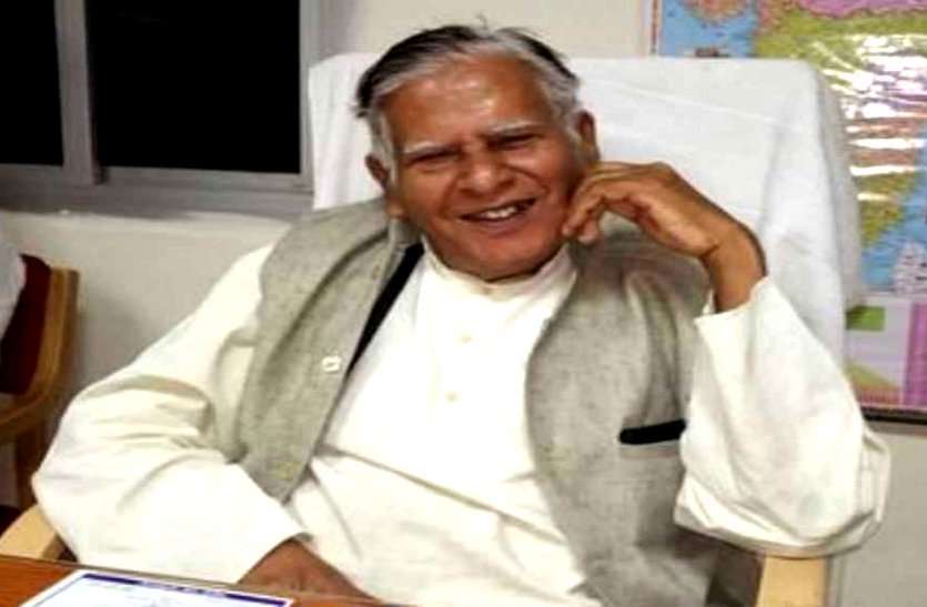 nandkumar_baghel.jpg CM भूपेश के पिता नंद कुमार बघेल के खिलाफ FIR दर्ज, जानिए किस मामले में पुलिस ने किया है केस फाइल