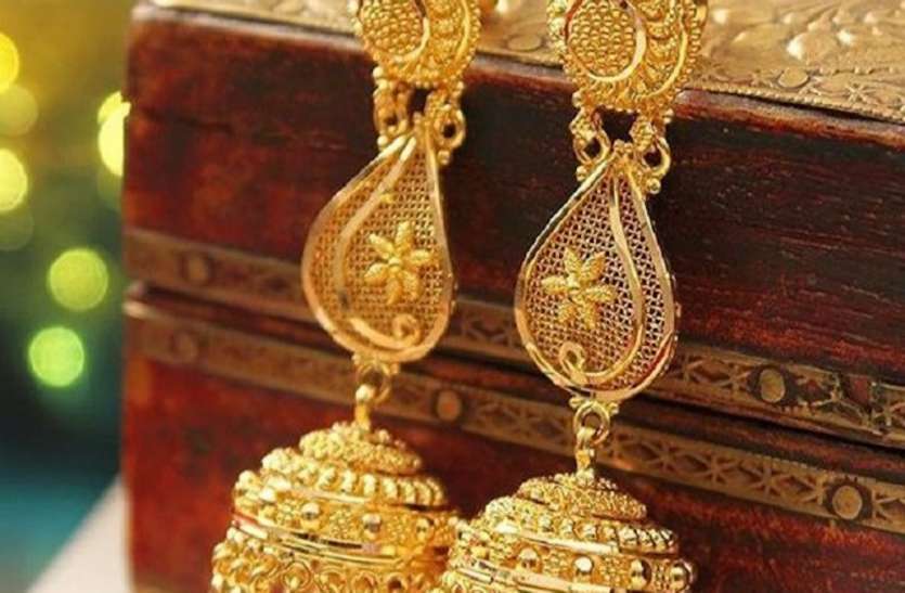 Gold Rate Today: खरीदारी का सुनहरा मौका, सोने की कीमत में आने जा रहा है बड़ा बदलाव, जानें आज के भाव सन 2022 में चांदी होगी लखटकिया और सोना होगा 65 हजारी