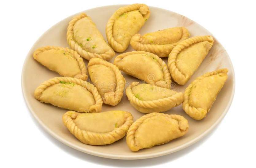 roshni_recipe_1.jpg Sooji Mawa Gujiya Recipe: ऐसे बनाएं स्वादिष्ट सूजी मावा गुजिया