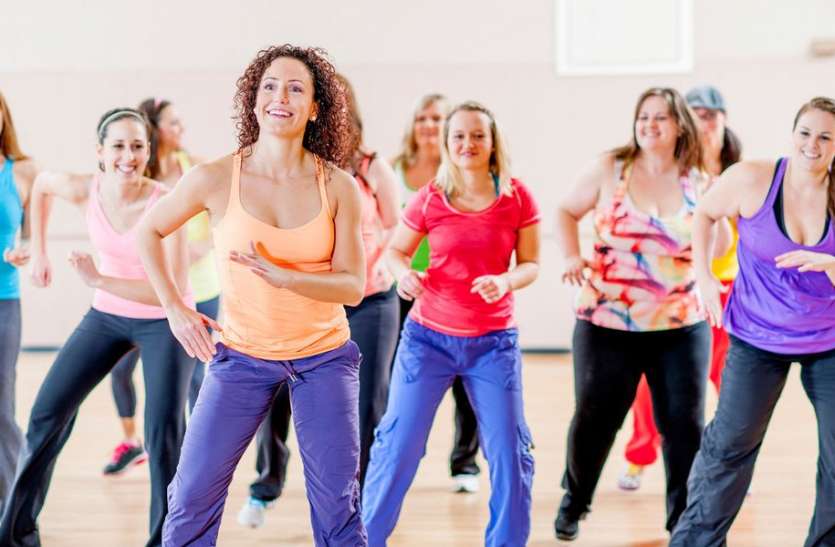 zumba_exercise.jpg Fun Weight Loss Exercises: इस डांस एक्सरसाइज की फंकी बीट्स आसानी से घटा देंगी आपका वजन