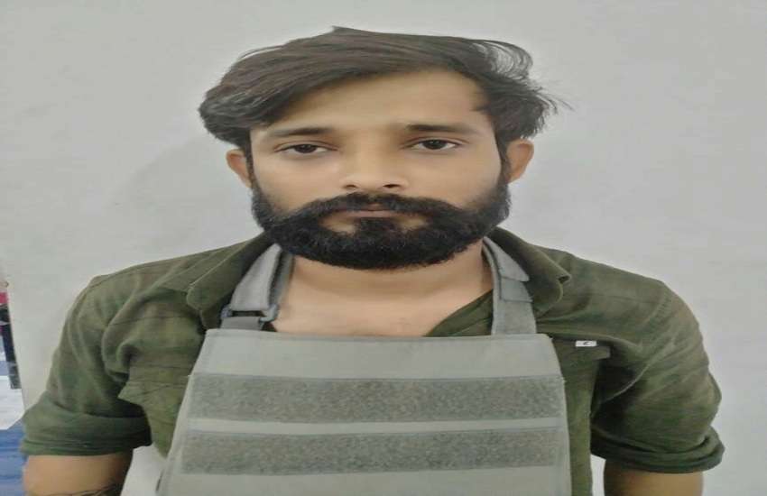 हत्या की कोशिश मामले का वांछित साथी के साथ गिरफ्तार