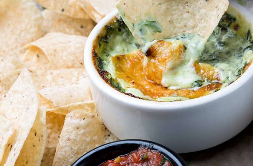 homemade_dip.jpg Homemade Dip Recipes: घर पर बनाएं आसानी से रेंस्त्रां जैसी डिप