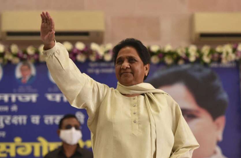 Mayawati in BSP Prabuddh Varg Sammelan BSP Prabuddh Varg Sammelan : मायावती ने कहा- बसपा के साथ चट्टान की तरह खड़ा है दलित, किसान और मुसलमानों पर कही यह बात