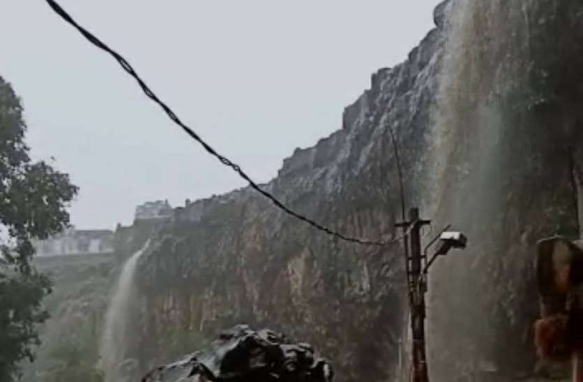 कांठल में बदला मौसम, दिनभर बारिश कांठल में बदला मौसम, दिनभर बारिश