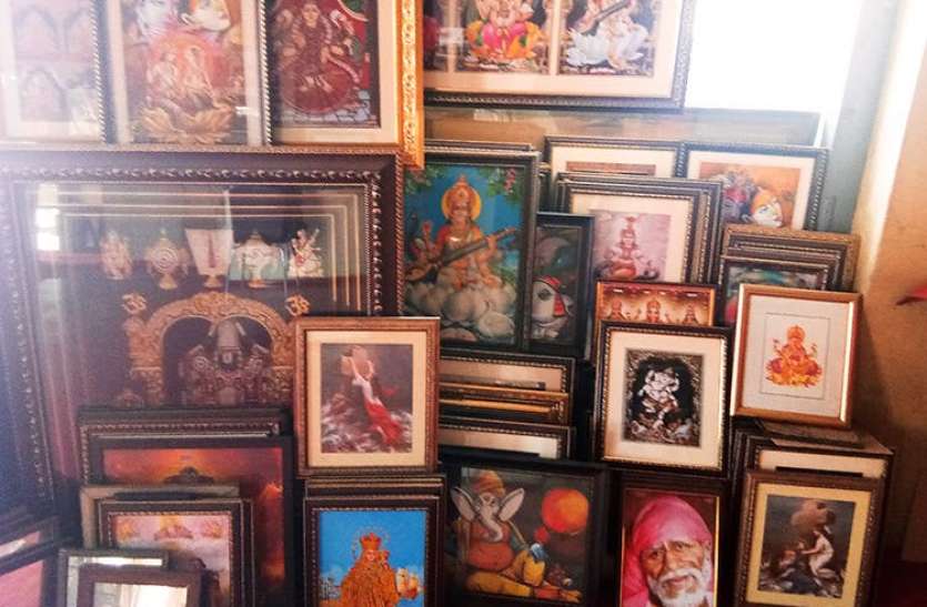 rainbirdartframing2.jpg Vastu Tips : दुकान और ऑफिस में भूलकर भी न लगाएं ये 5 तस्वीरें, रूठ जाएंगी लक्ष्मी, आती है गरीबी और दुर्भाग्य