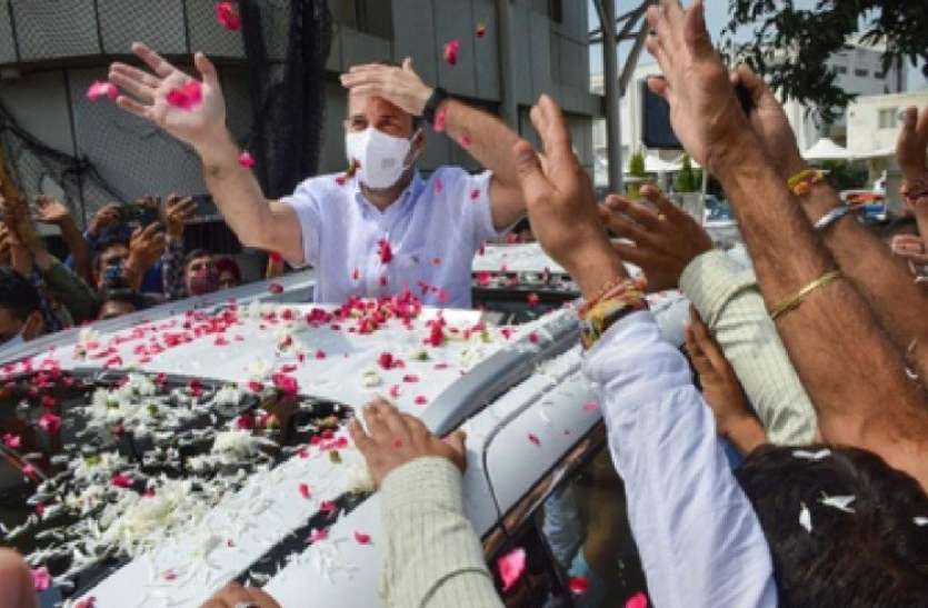 Rahul Gandhi Jammu Visit राहुल गांधी के वैष्णो देवी के दर्शन करने पर बीजेपी के तंज का सुरजेवाला ने दिया जवाब, जानिए क्या कहा