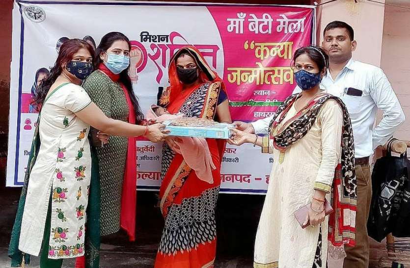 मिशन शक्ति : रंग लायी मुहिम, एक माह में 10 लाख से अधिक को किया जागरूक मिशन शक्ति : रंग लायी मुहिम, एक माह में 10 लाख से अधिक को किया जागरूक