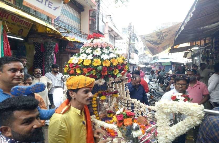 श्रद्धा के साथ मनाया बाबा रामदेव का जन्मोत्सव श्रद्धा के साथ मनाया बाबा रामदेव का जन्मोत्सव