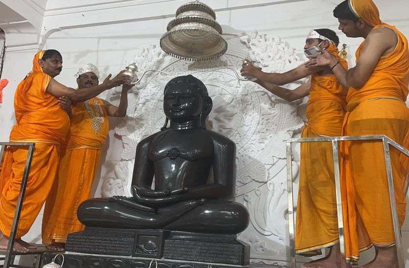 दिगम्बर जैन समाज के दश लक्षण पर्व प्रारम्भ दिगम्बर जैन समाज के दश लक्षण पर्व प्रारम्भ