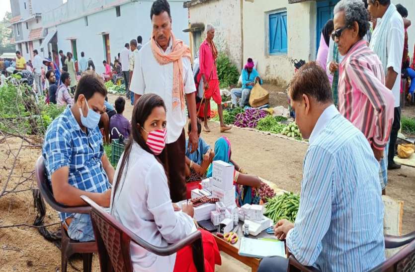 मुख्यमंत्री हाट बाजार क्लीनिक योजना से अब तक 26 सौ मरीज हुए लाभान्वित मुख्यमंत्री हाट बाजार क्लीनिक योजना से अब तक 26 सौ मरीज हुए लाभान्वित