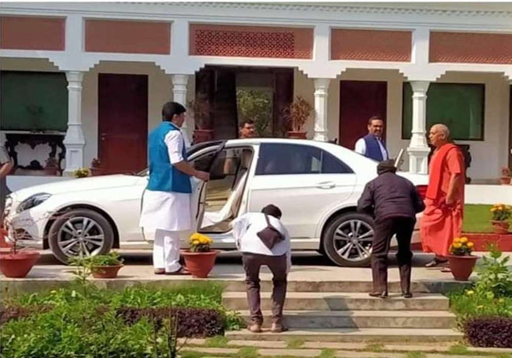 Raja Bhaiya Palace Benti Kila Property Lifestyle