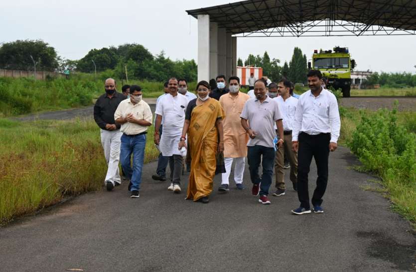 Maa Mahamaya Airport मां महामाया एयरपोर्ट पहुंचीं केंद्रीय राज्य मंत्री, कहा- पूरा होगा यहां के लोगों का ये सपना