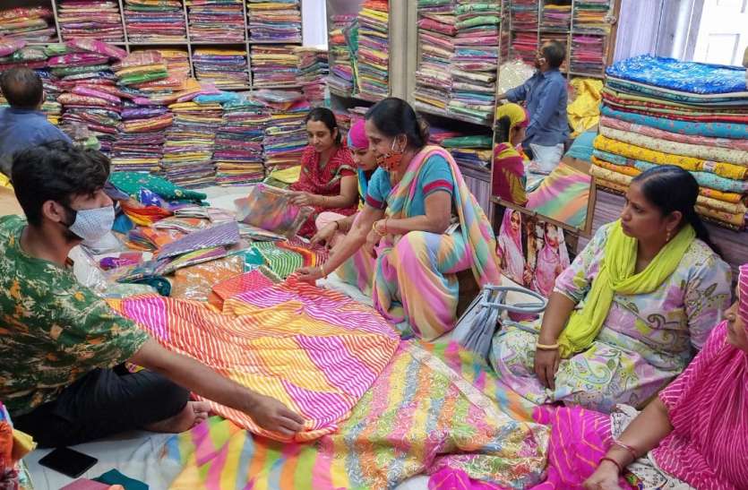 चुनौतियों को मात दे आगे बढ़ रहा कपड़ा व्यवसाय चुनौतियों को मात दे आगे बढ़ रहा कपड़ा व्यवसाय