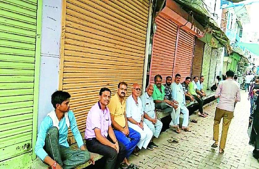 , चोरों ने तीन सर्राफा दुकानों को बनाया निशाना