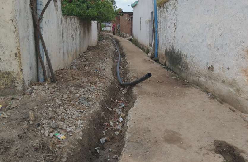 1 crore 70 lakh expenditure could not reach again pipeline 1 करोड़ 70 लाख खर्च फिर नहीं पहुंच पाई पाइपलाइन