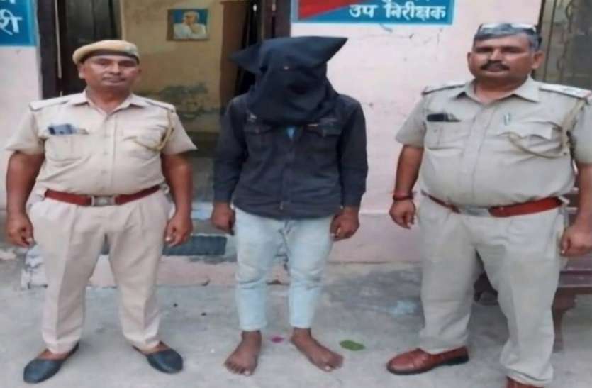 आंखों में मिर्ची झोंक टैक्सी लूटने वाला आरोपी पकड़ा, ऑनलाइन बुकिंग करके लाए आंखों में मिर्ची झोंक टैक्सी लूटने वाला आरोपी पकड़ा, ऑनलाइन बुकिंग करके लाए
