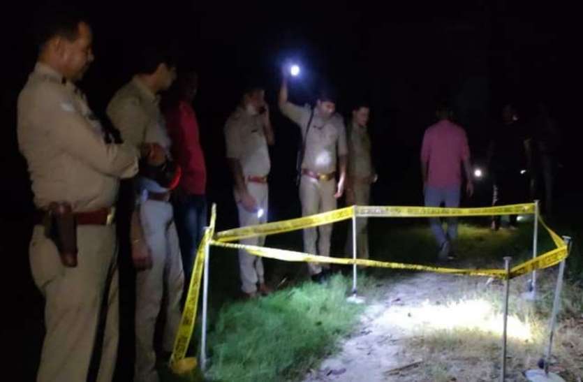 encounter_in_shamli.jpg देर रात पुलिस से मुठभेड़ में 25 हजारी बदमाश के पैर में लगी गोली