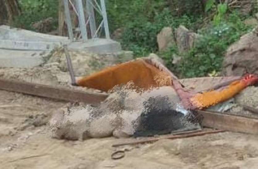 डम्फर की चपेट में आये आरपीएफ के जवान की मौत डम्फर की चपेट में आये आरपीएफ के जवान की मौत