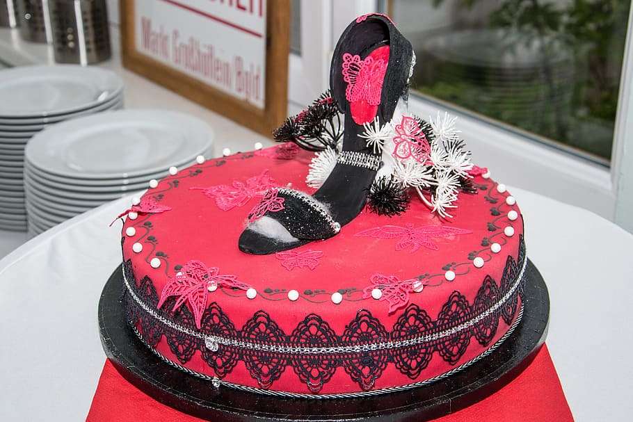 sandal_cake.jpg