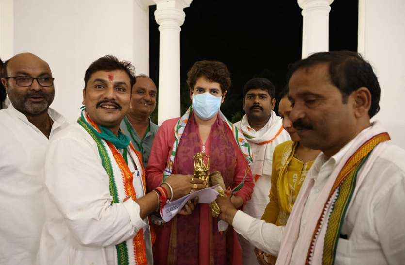 राहुल ने जम्मू में भरी हुंकार राहुल ने जम्मू में भरी हुंकार