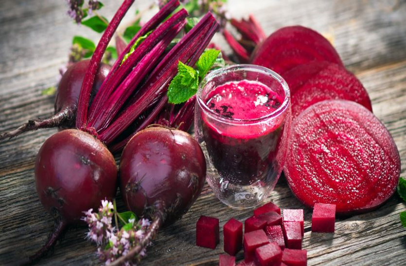 Beetroot For Skin Beetroot For Skin: हेल्दी स्किन के लिए रोज पिएं चुकंदर का जूस होंगें ये लाभ