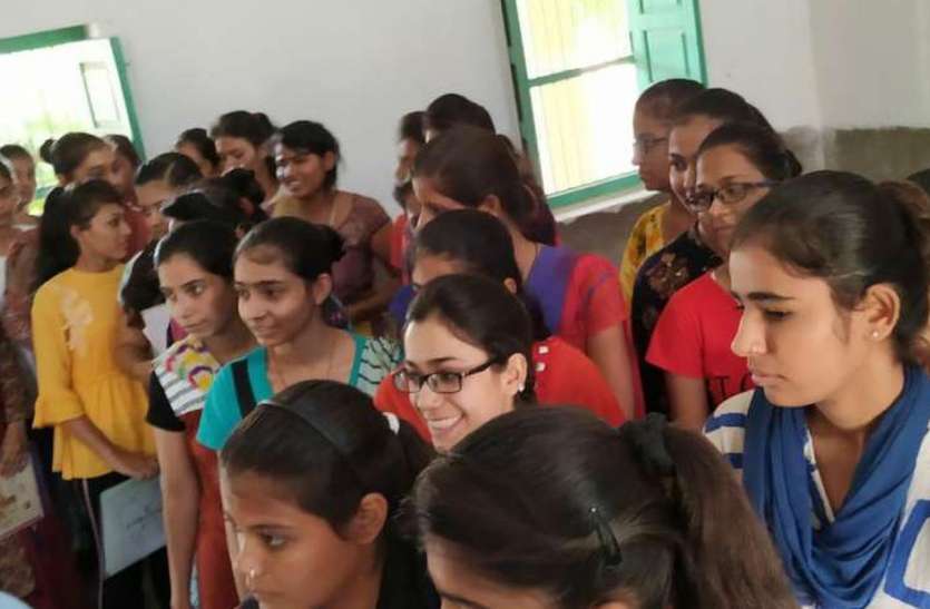 राजकीय कन्या महाविद्यालय की कटऑफ जारी राजकीय कन्या महाविद्यालय की कटऑफ जारी