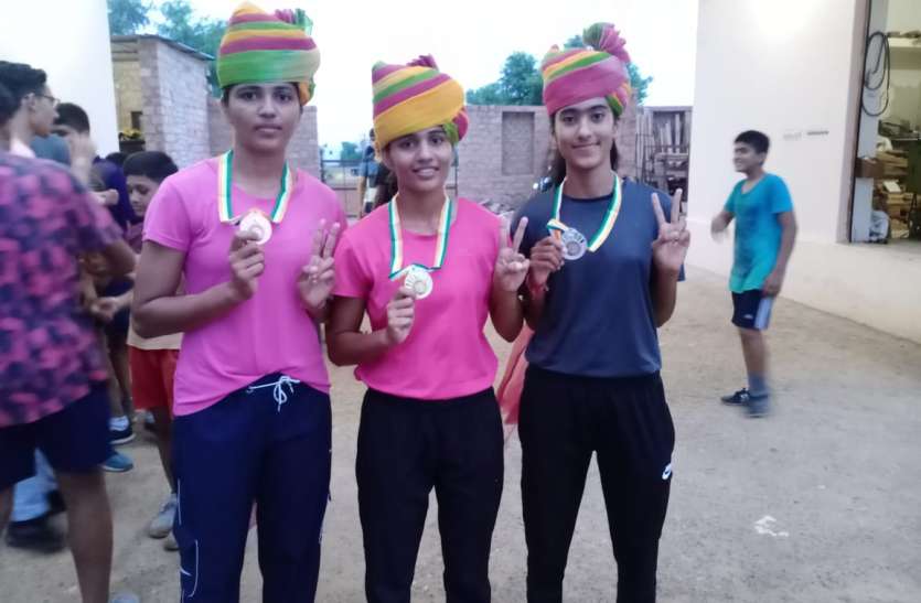 SPORTS--उमा को जेवलिन में स्वर्ण SPORTS--उमा को जेवलिन में स्वर्ण