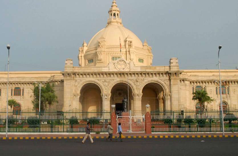 UP Vidhan Sabha UP Assembly Election 2022: प्रत्याशियों को चुनने का फॉर्मूला तय! भाजपा, बसपा, कांग्रेस ऐसे देंगे टिकट