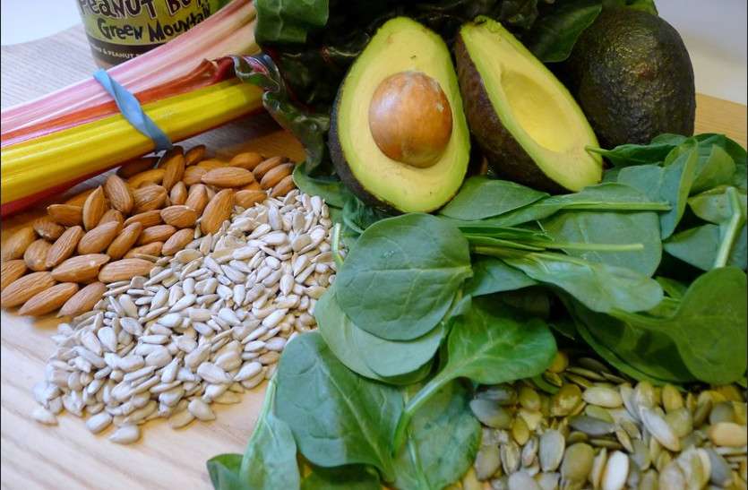 vitamin.jpg Health Tips: विटामिन ई की कमी को दूर करने के लिए आज से ही इन 5 फूड्स को डाइट में करें शामिल
