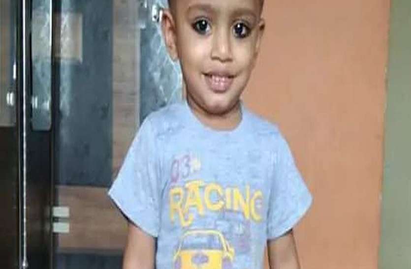 चौथी मंजिल से गिरकर दो साल के बच्ची की मौत चौथी मंजिल से गिरकर दो साल के बच्ची की मौत
