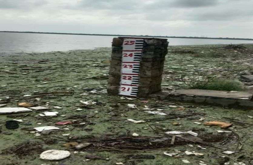 गंभीरी बांध का जलस्तर 20.10 फीट पहुंचा गंभीरी बांध का जलस्तर 20.10 फीट पहुंचा