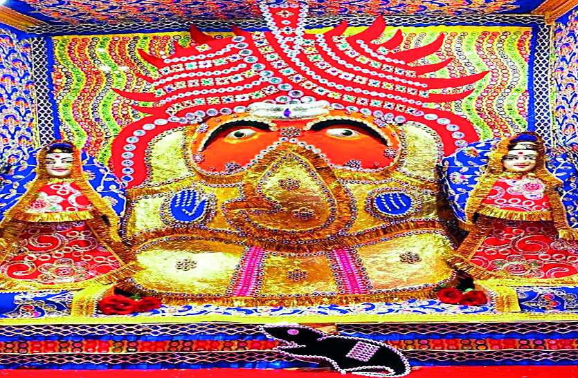 400 Years Old Siddha Ganesh Temple Nitya Chintaharan Temple Ratlam 400 साल पुराना गणेशजी का सिद्ध मंदिर, महल में थी ये खास मूर्ति