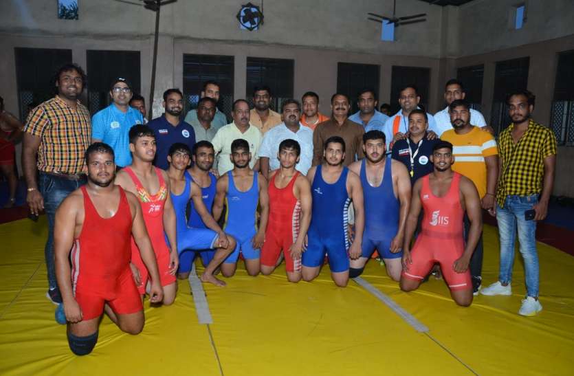 मप्र की कुश्ती टीम में भोपाल के दस खिलाड़ी चयनित मप्र की कुश्ती टीम में भोपाल के दस खिलाड़ी चयनित