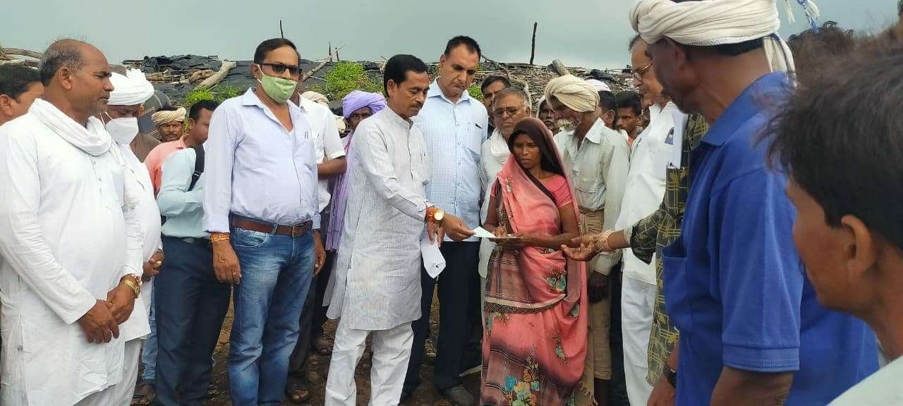 pipli_live_khargone_1.jpg