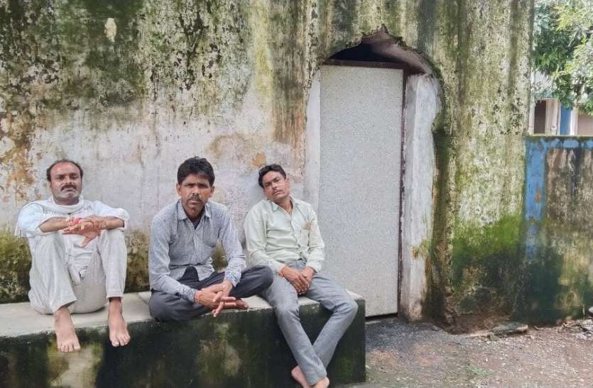 अप्रशिक्षित डॉक्टर के इंजेक्शन से महिला की मौत, डॉक्टर भागा अप्रशिक्षित डॉक्टर के इंजेक्शन से महिला की मौत, डॉक्टर भागा