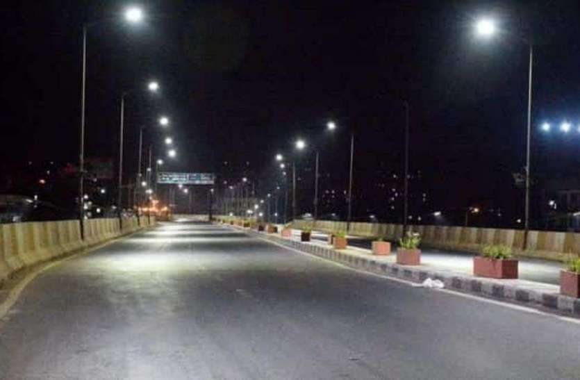 Night Curfew Imposed in Gujarat 8 Cities Coronavirus In Gujarat: सूरत, राजकोट समेत गुजरात के 8 शहरों में Night Curfew का ऐलान, जानिए कब तक रहेगा लागू