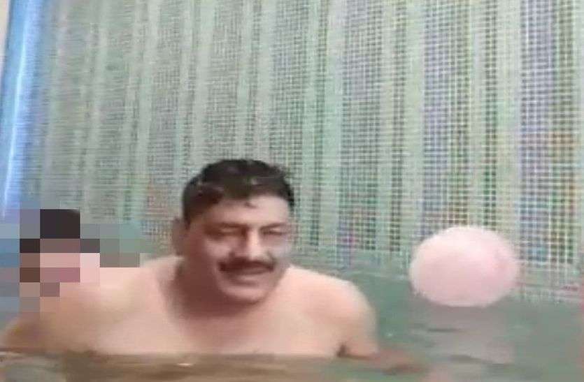 स्वीमिंग पूल वीडियो कांड में बड़ा खुलासा, महिला कांस्टेबल को उसके रिश्तेदार ने भी बनाया था शिकार!