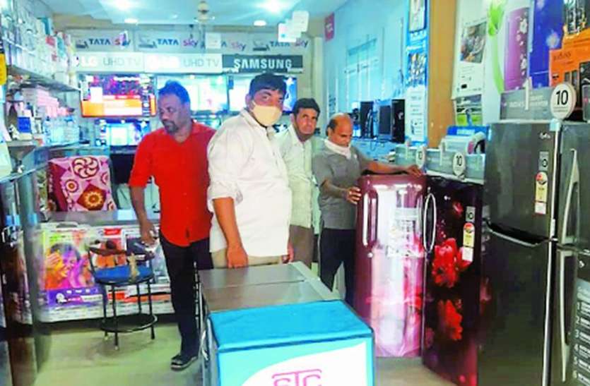 सालाना 250 करोड़ रुपए का टर्नओवर त्योहारी सीजन में इलेक्ट्रॉनिक्स बाजार में बूम की उम्मीद