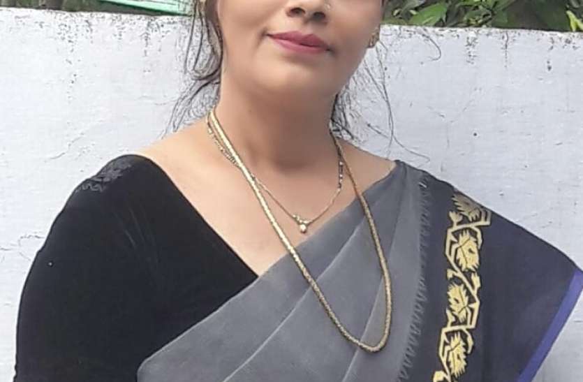 अंग्रेजी हमारी आवश्यकता है, हिंदी हमारी संस्कृति, इसके बिना विकास संभव नहीं अंग्रेजी हमारी आवश्यकता है, हिंदी हमारी संस्कृति, इसके बिना विकास संभव नहीं