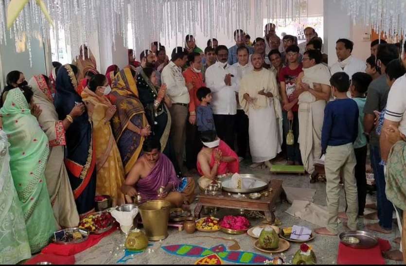 सर्वतोभद्र मंत्र में 170 परमात्माओं की स्तुति-मुनि राजपद्मसागर सर्वतोभद्र मंत्र में 170 परमात्माओं की स्तुति-मुनि राजपद्मसागर