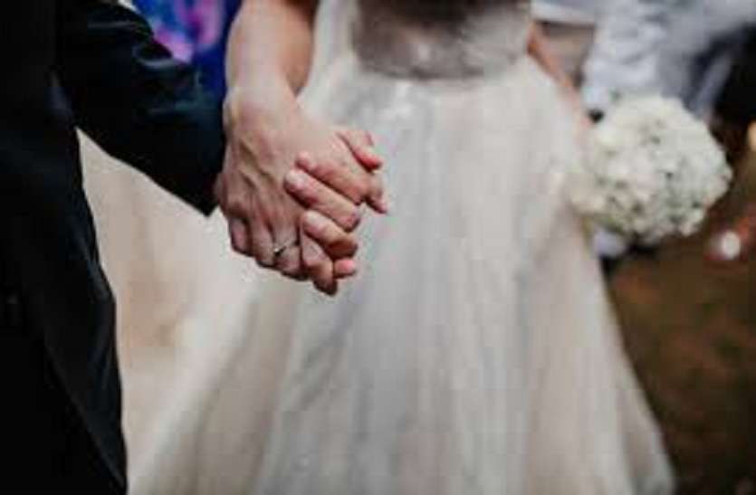 relationship.jpg Relationship tips: रिश्तो में ना आने दे शक की भावना