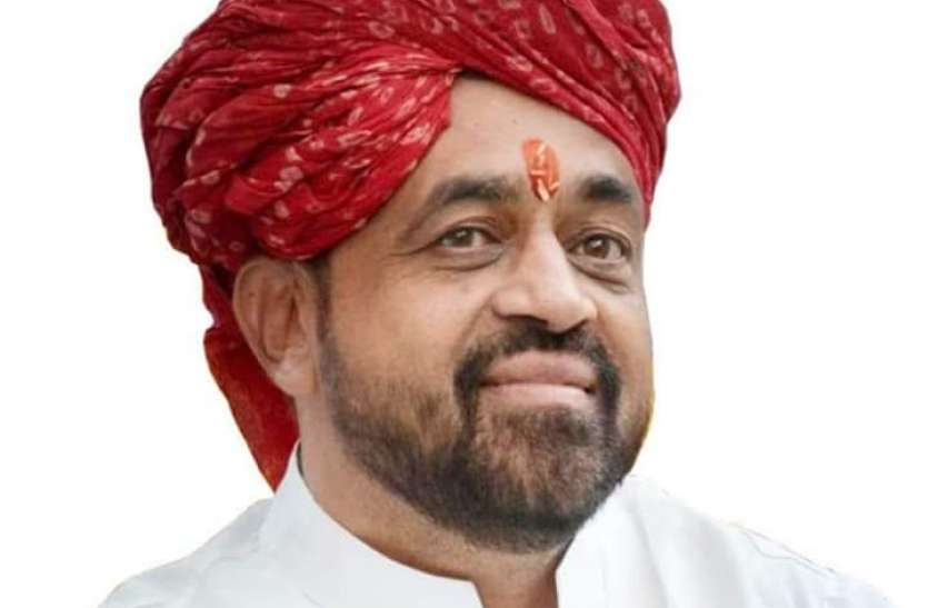 sayam.jpeg राजस्थान में जनता ही नहीं,विधायक भी टोल माफिया से परेशान—विधायक संयम लोढा ने की केन्द्रीय मंत्री नितिन गडकरी को दिया ज्ञापन