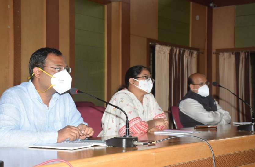 विशाल मेगा टीकाकरण अभियान कल विशाल मेगा टीकाकरण अभियान कल