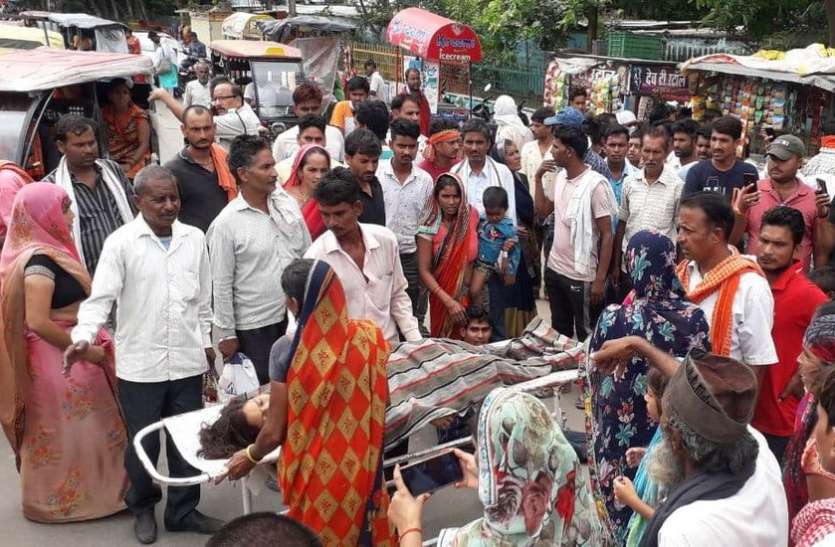 प्रसूता से वसूले 2000 रुपए, डिलीवरी के बाद हालत बिगडऩे पर जिला अस्पताल भेजा, हुई मौत प्रसूता से वसूले 2000 रुपए, डिलीवरी के बाद हालत बिगडऩे पर जिला अस्पताल भेजा, हुई मौत